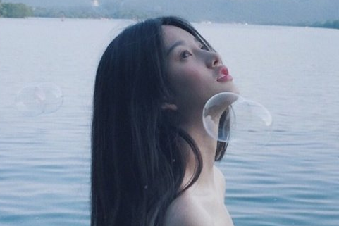 感悟人生的微信说说心情短语 你要接受这世上突如其来的失去